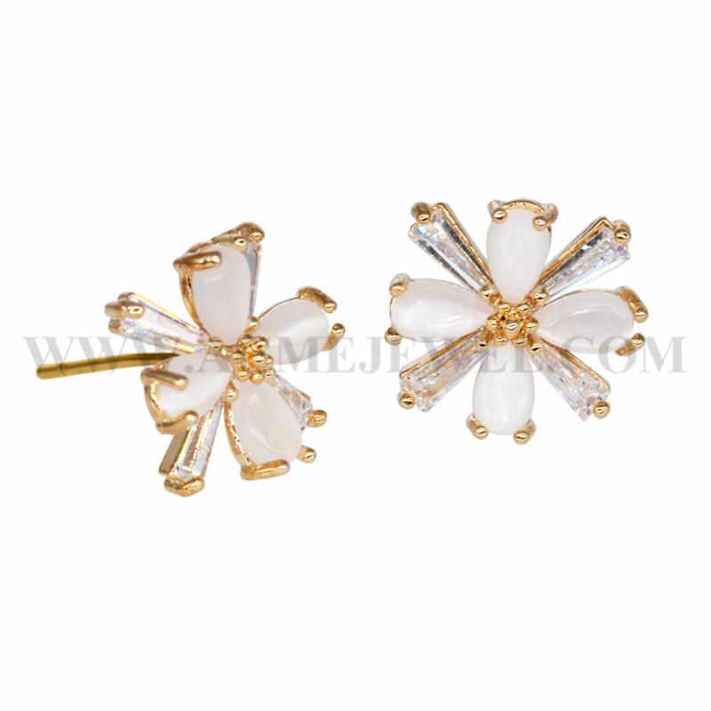 Earrings    Earrings