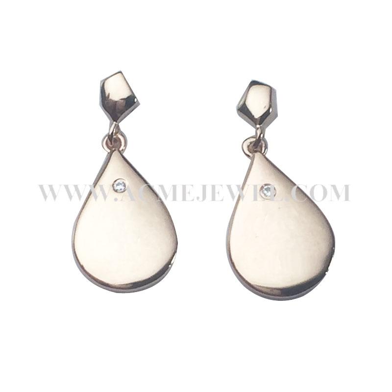 Earrings    Earrings