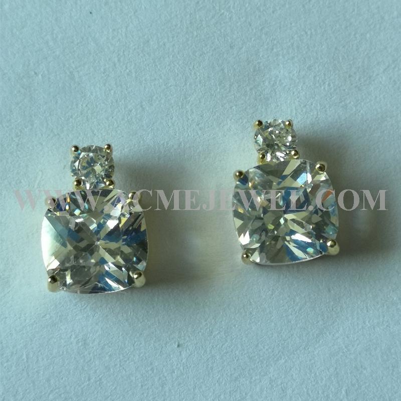 Earrings    Earrings